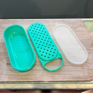 Vintage Tupperware Jadeite Green Cheese Grater 3 Piece Set Bowl, Grater, Lid